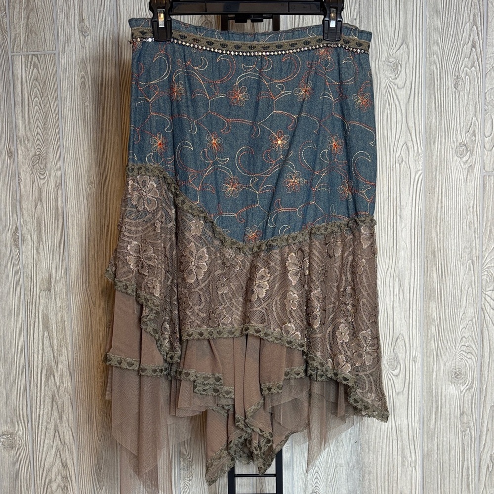 Hazel Y2K Boho Fairy Embroidered Denim Flowy Layer Lace Skirt Size M